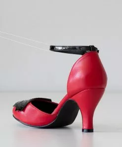 Banned Femme Fatale Spiderweb 50's Pumps Red