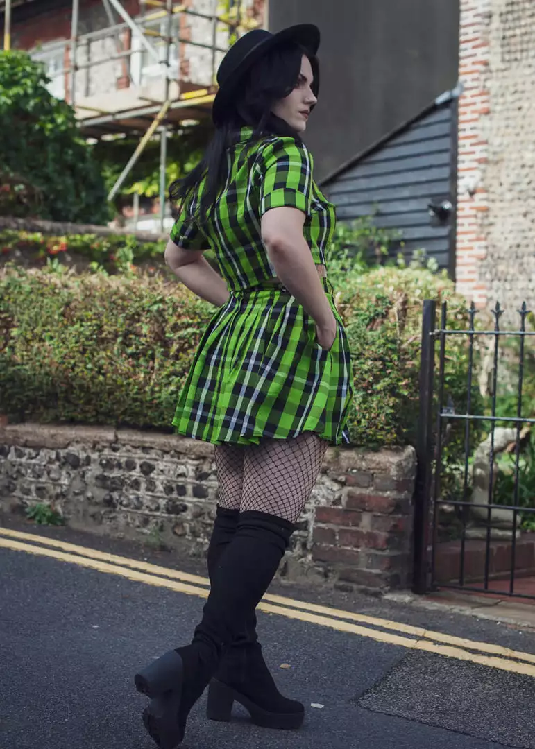 New In Collectif Daria Frogs Breath 60's Mini Skirt Green 5 New In Collectif Daria Frogs Breath 60's Mini Skirt Green