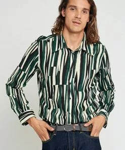 New In Collectif Mens Tiago Abstract 50's Shirt Black Green
