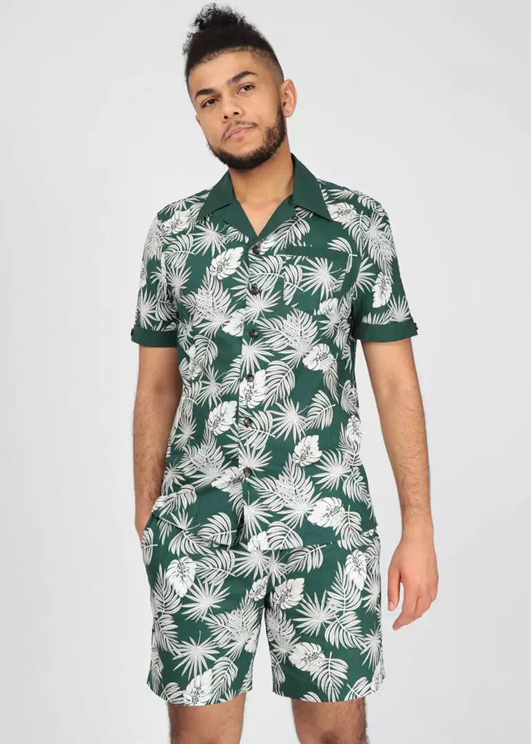 Collectif Mens Martin Deep Palm Shorts Green New In 4 Collectif Mens Martin Deep Palm Shorts Green New In