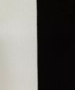 New In Collectif Savannah Contrast 60's Top Black White 9 New In Collectif Savannah Contrast 60's Top Black White