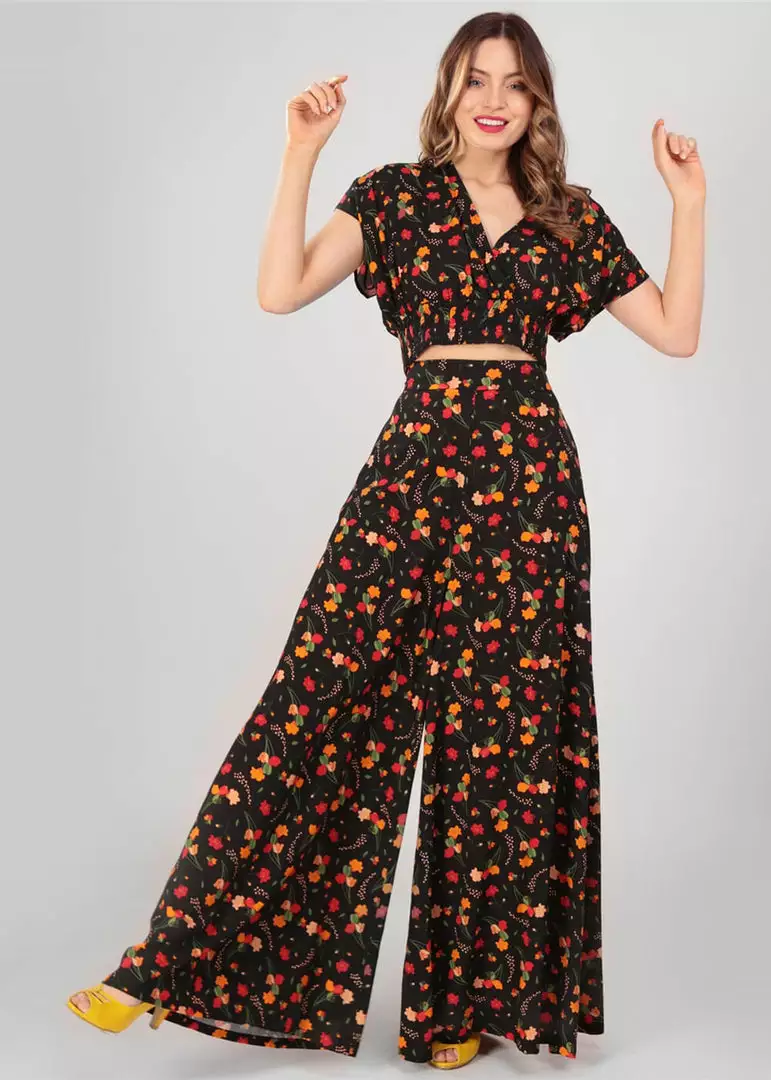 Collectif Akiko Ditsy Tulip Bloom 70's Trousers Black 3 Collectif Akiko Ditsy Tulip Bloom 70's Trousers Black