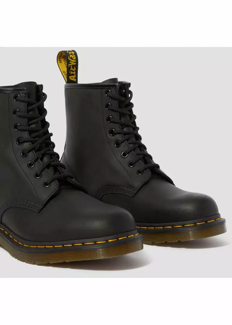 Dr. Martens 1460 Greasy Boots Black 7 Dr. Martens 1460 Greasy Boots Black