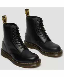 New In Dr. Martens 1460 Smooth Boots Black