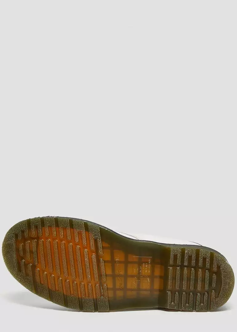 New In Dr. Martens 1460 Smooth Boots White 9 New In Dr. Martens 1460 Smooth Boots White