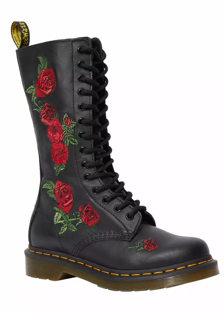 Dr. Martens Vonda Boots Black 3 Dr. Martens Vonda Boots Black