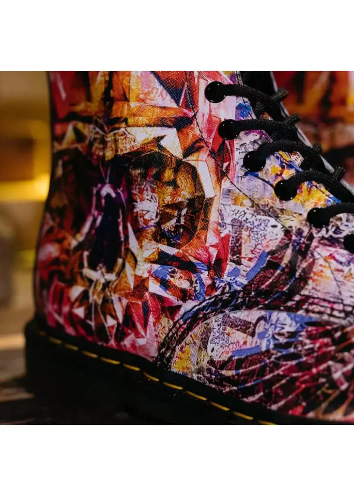 New In Dr. Martens 1460 CBGB Backhand Boots Multi 8 New In Dr. Martens 1460 CBGB Backhand Boots Multi