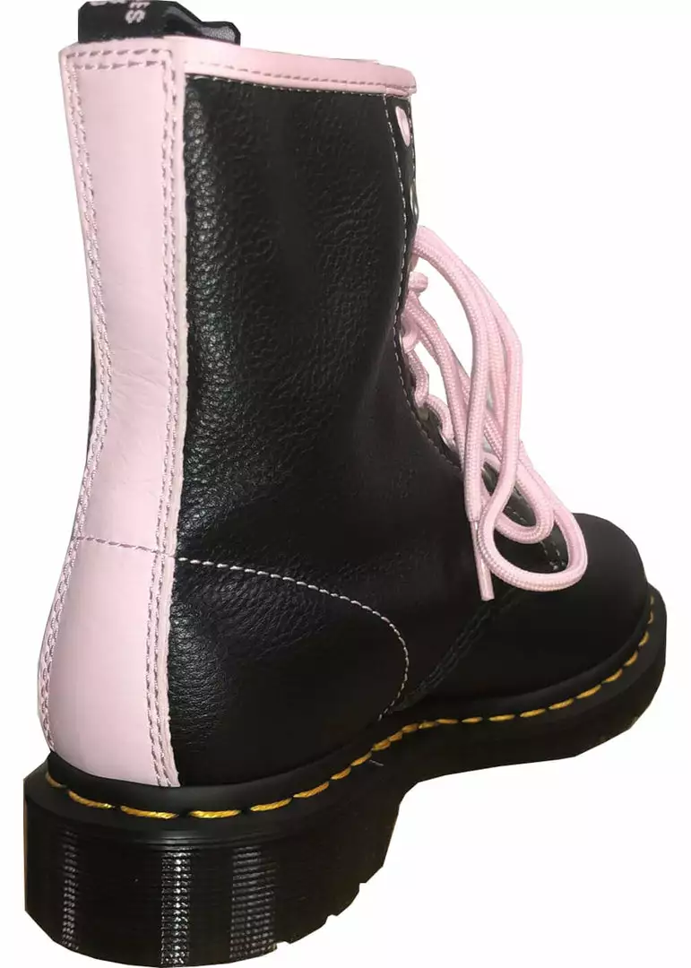 New In Dr. Martens 1460 Virginia Soft Leather Boots Black Chalk Pink 4 New In Dr. Martens 1460 Virginia Soft Leather Boots Black Chalk Pink