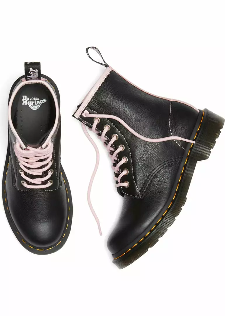 New In Dr. Martens 1460 Virginia Soft Leather Boots Black Chalk Pink 6 New In Dr. Martens 1460 Virginia Soft Leather Boots Black Chalk Pink