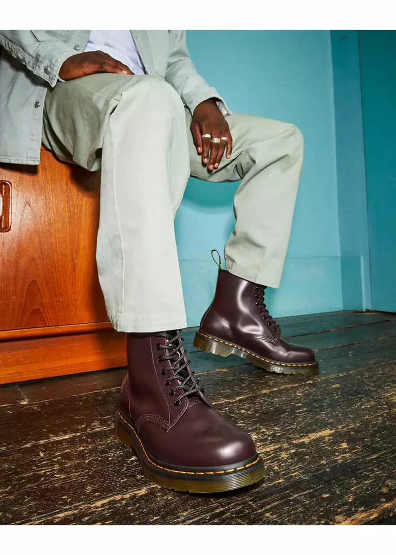 New In Dr. Martens 1460 Smooth Boots Burgundy 4 New In Dr. Martens 1460 Smooth Boots Burgundy