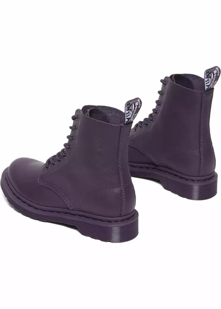 New In Dr. Martens 1460 Pascal Mono Virginia Soft Leather Boots Blackcurrent Purple 6 New In Dr. Martens 1460 Pascal Mono Virginia Soft Leather Boots Blackcurrent Purple