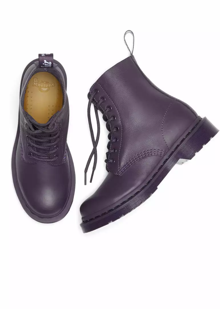 New In Dr. Martens 1460 Pascal Mono Virginia Soft Leather Boots Blackcurrent Purple 5 New In Dr. Martens 1460 Pascal Mono Virginia Soft Leather Boots Blackcurrent Purple
