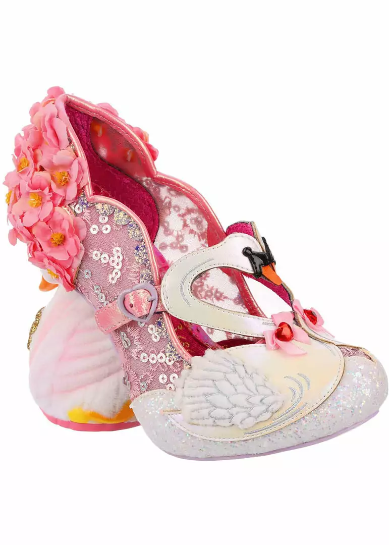 New In Irregular Choice Pedalo Date Swan Pumps Peach Pink 6 New In Irregular Choice Pedalo Date Swan Pumps Peach Pink