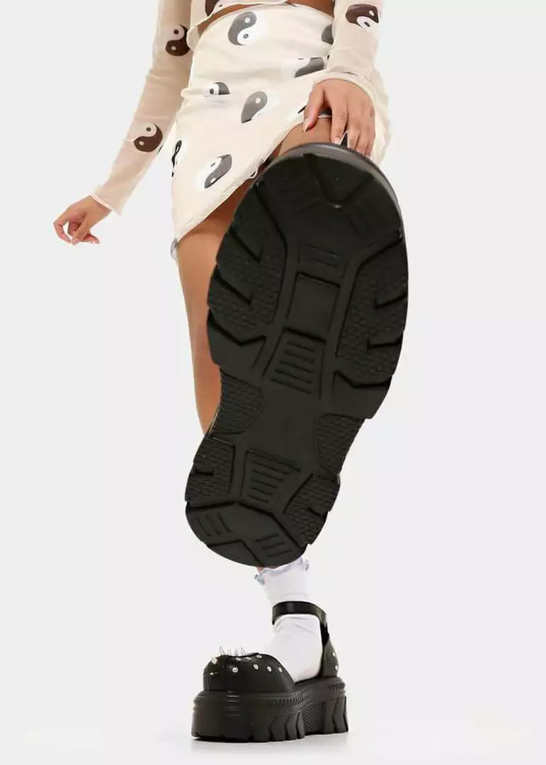 New In Koi Footwear Perfect Spike Platform Sandals Black 7 New In Koi Footwear Perfect Spike Platform Sandals Black