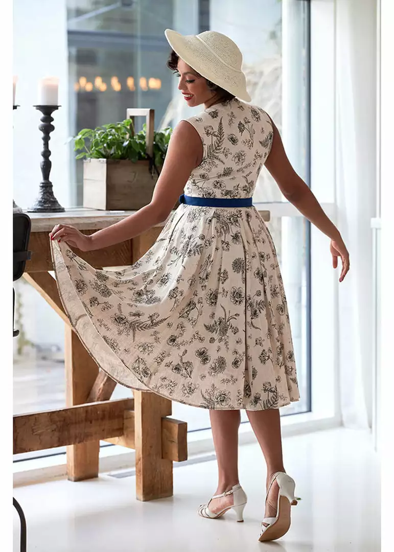 New In Miss Candyfloss Krista Lee 50's Swing Dress Navy 9 New In Miss Candyfloss Krista Lee 50's Swing Dress Navy