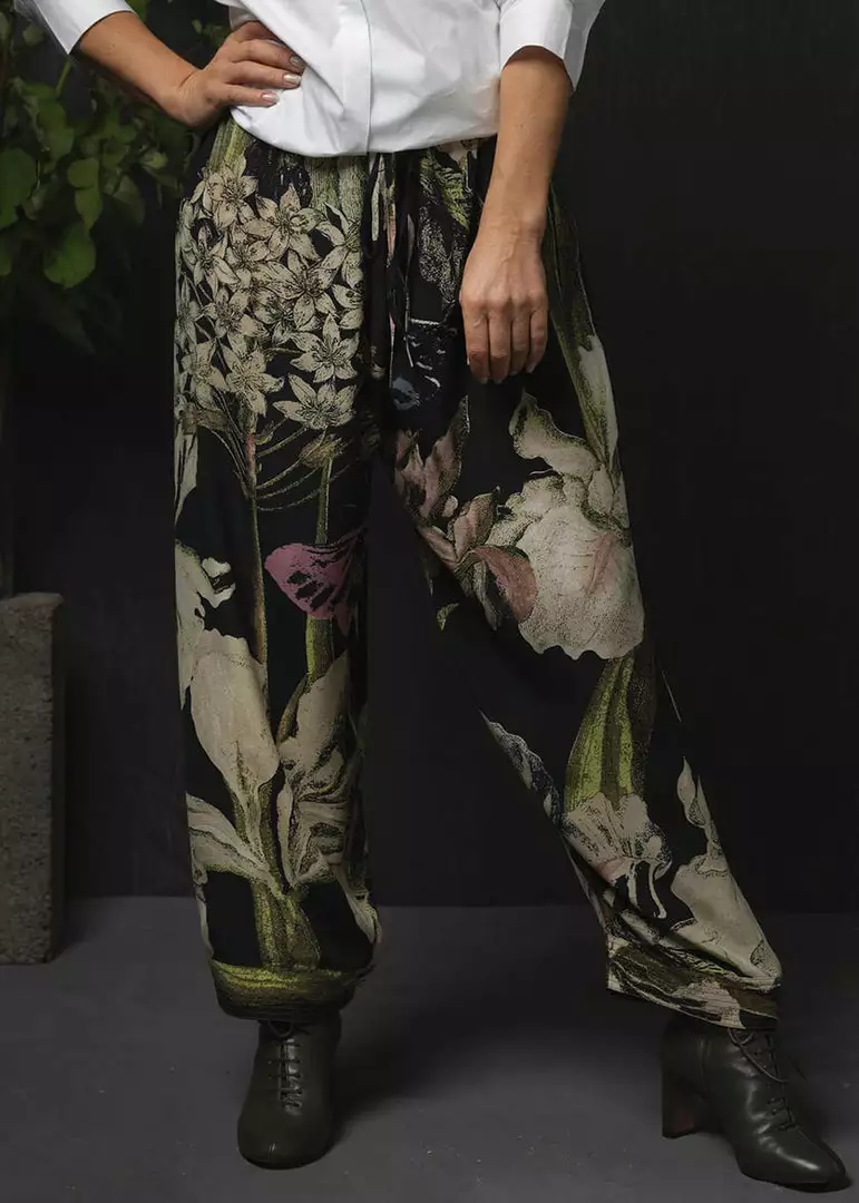 One Hundred Stars Iris Crepe Trousers Black 3 One Hundred Stars Iris Crepe Trousers Black