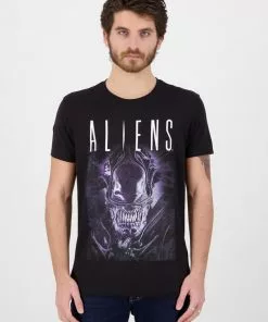 Retro Movies Mens Aliens Say Cheese T-Shirt Black