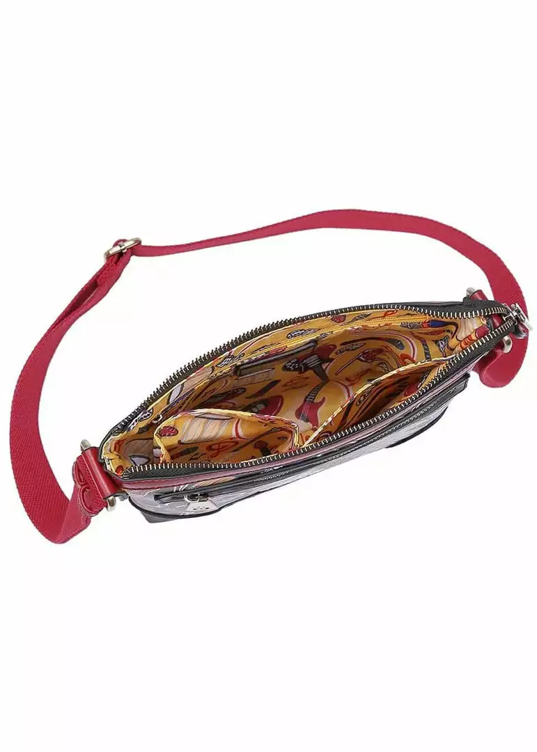 New In Vendula London X Queen Messenger Bag 6 New In Vendula London X Queen Messenger Bag