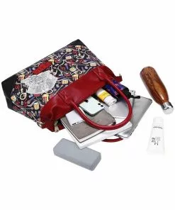 New In Vendula London X Queen Weekender Bag 21 New In Vendula London X Queen Weekender Bag