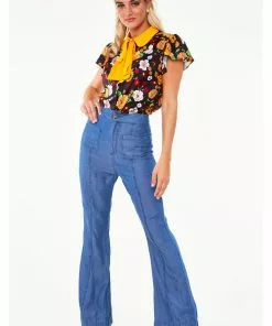 Voodoo Vixen Aurelia Floral 70's Blouse In Multi 9 Voodoo Vixen Aurelia Floral 70's Blouse In Multi